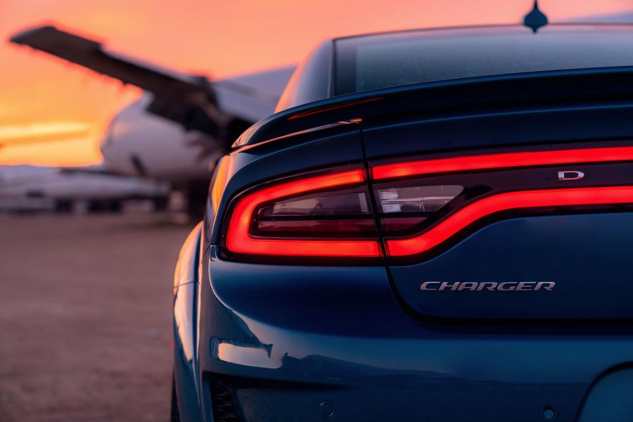 Детали экстерьера Dodge Charger SRT Hellcat Widebody 2019 года  (фото 20 из 93)
